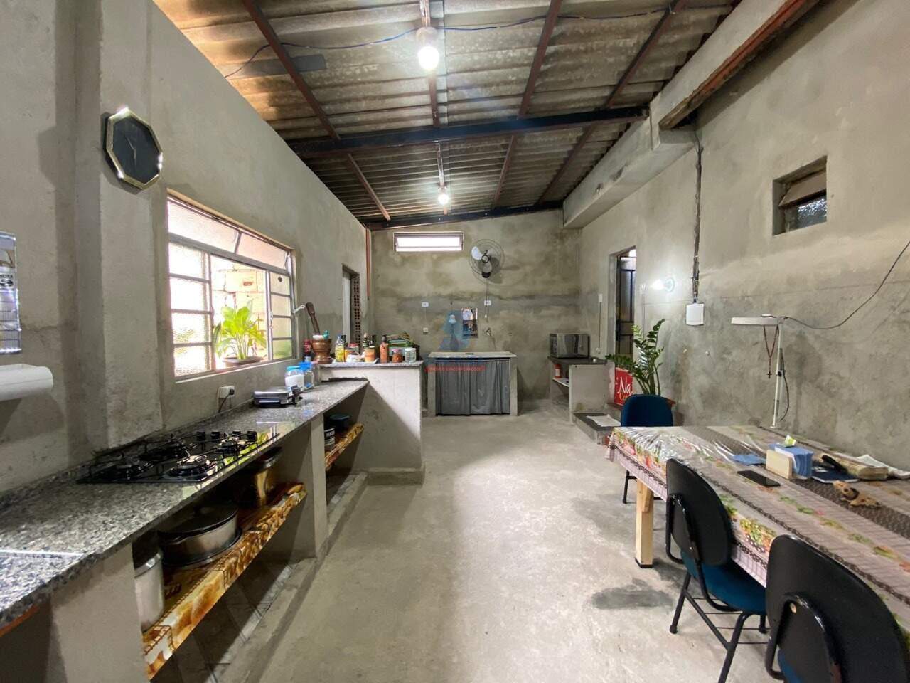 Casa à venda no Bernardo Monteiro: 