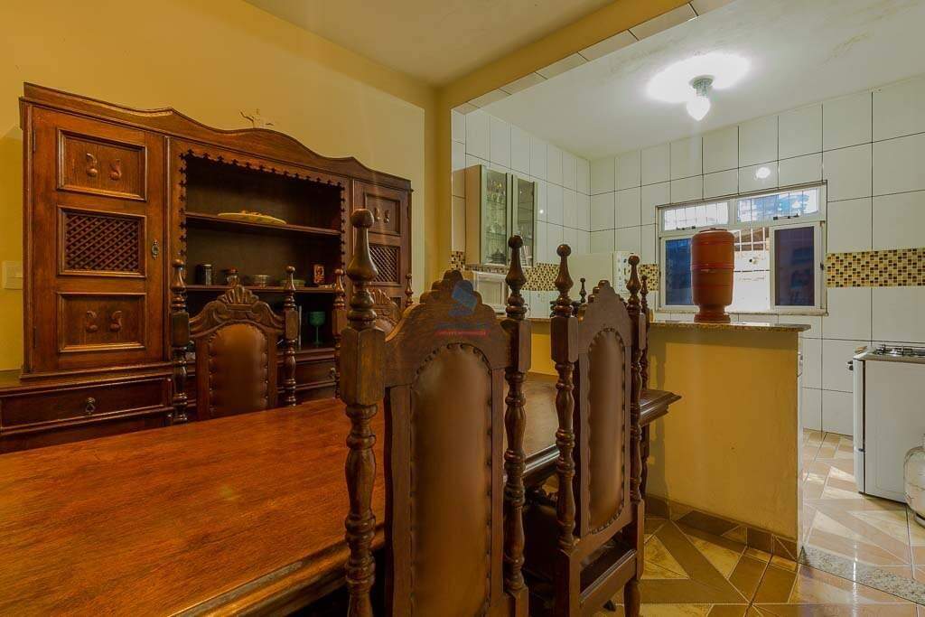 Casa à venda no Santa Cruz Industrial: 