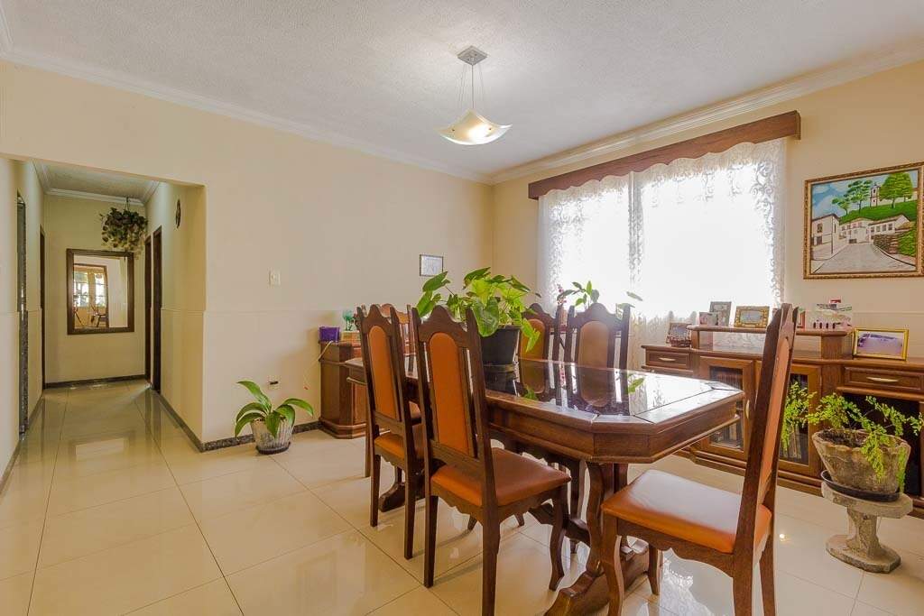 Casa à venda no Tropical: 