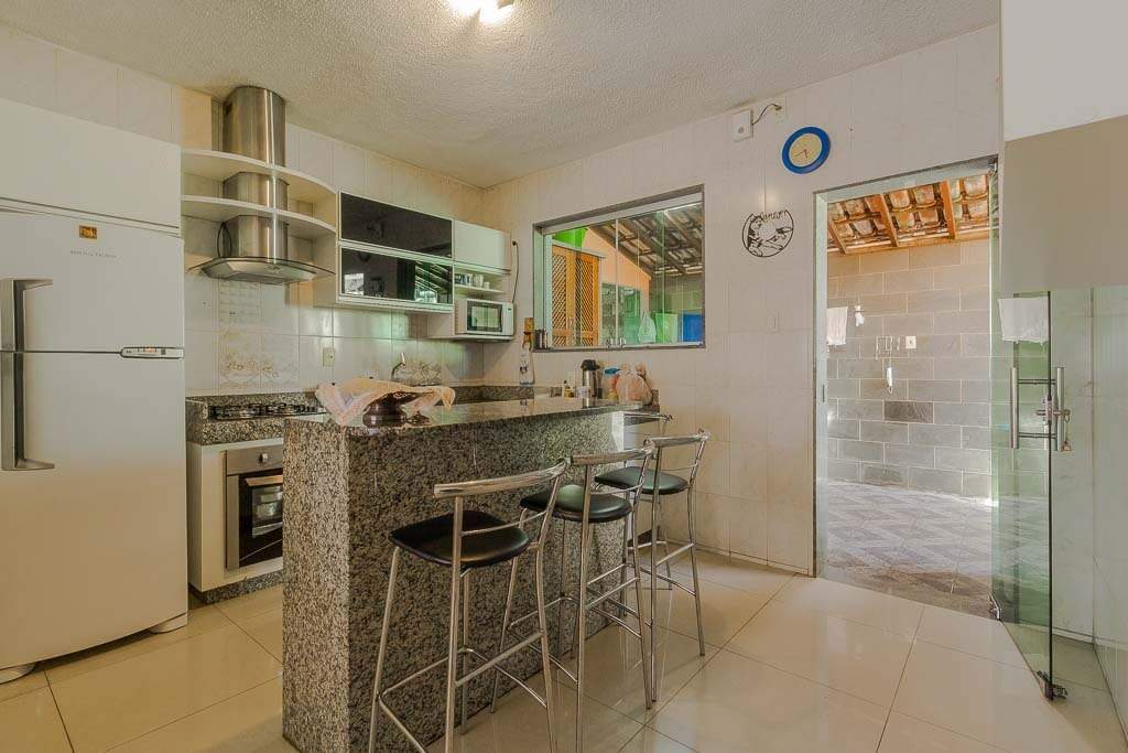 Casa à venda no Tropical: 