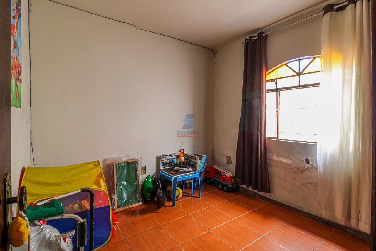 Casa à venda no Parque Maracanã: 