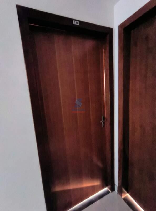 Sala para aluguel no Europa: 