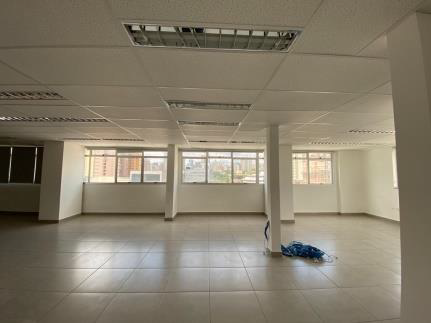 Andar corrido à venda no Barro Preto: 