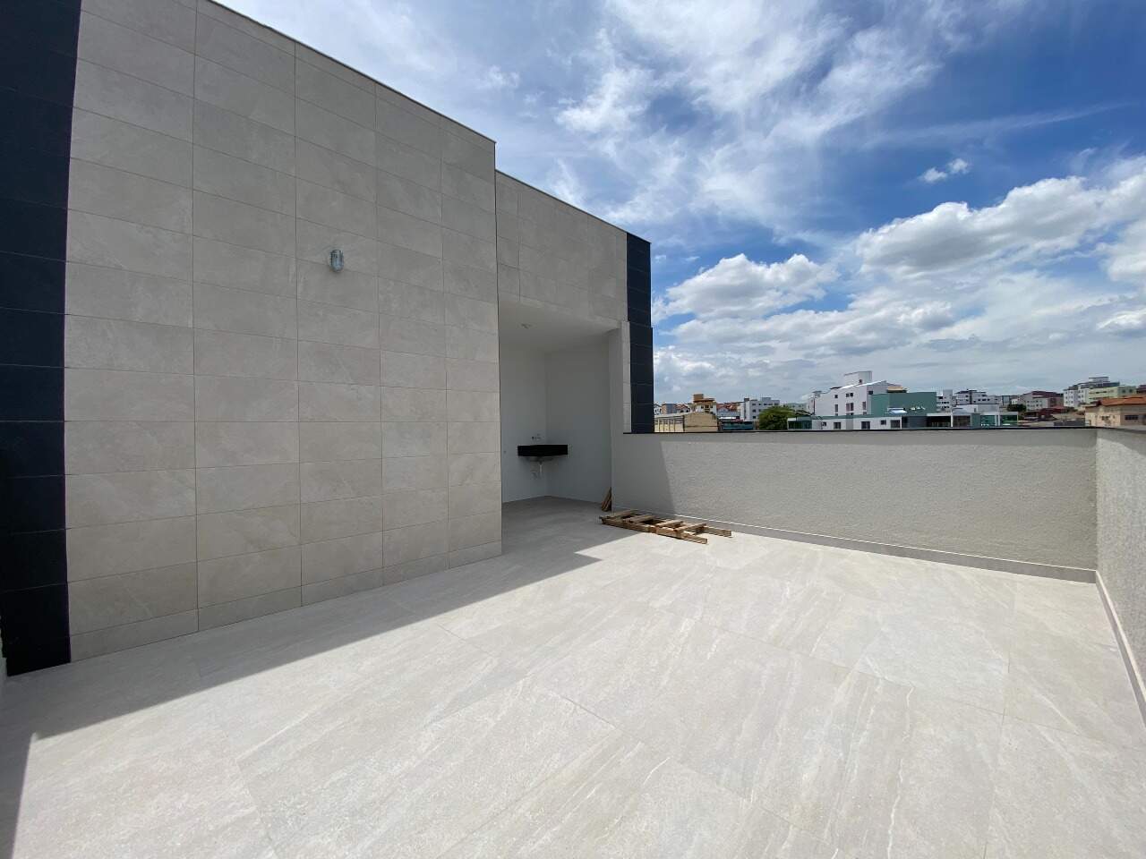 Cobertura à venda no Novo Eldorado: 