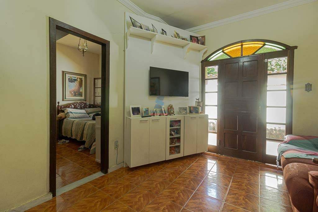 Casa à venda no Industrial: 