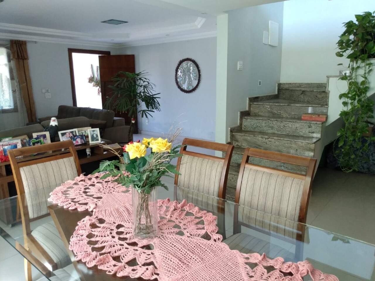 Casa à venda no Colonial: 