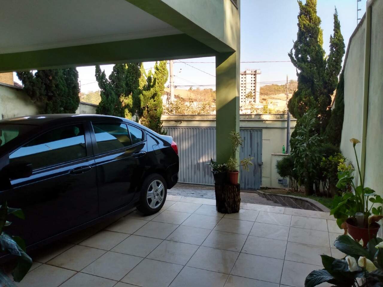 Casa à venda no Colonial: 