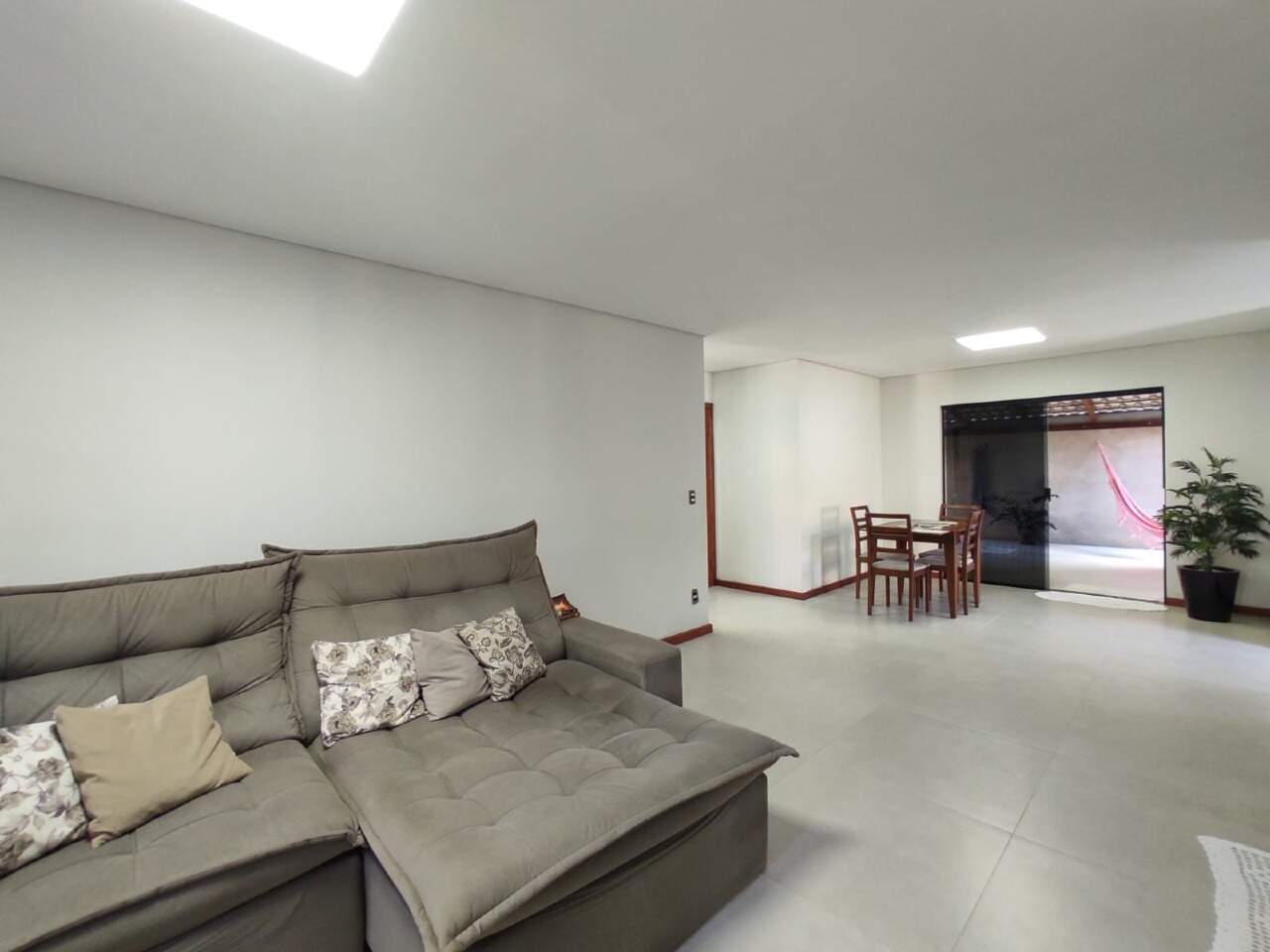 Casa à venda no Camilo Alves: 