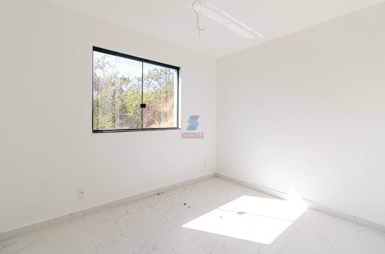 Apartamento à venda no Industrial Santa Rita: 