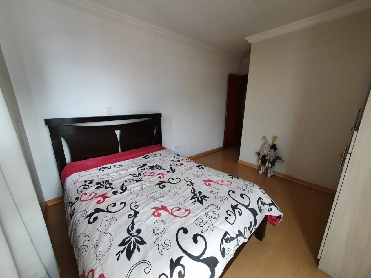 Cobertura à venda no Eldorado: QUARTO 1