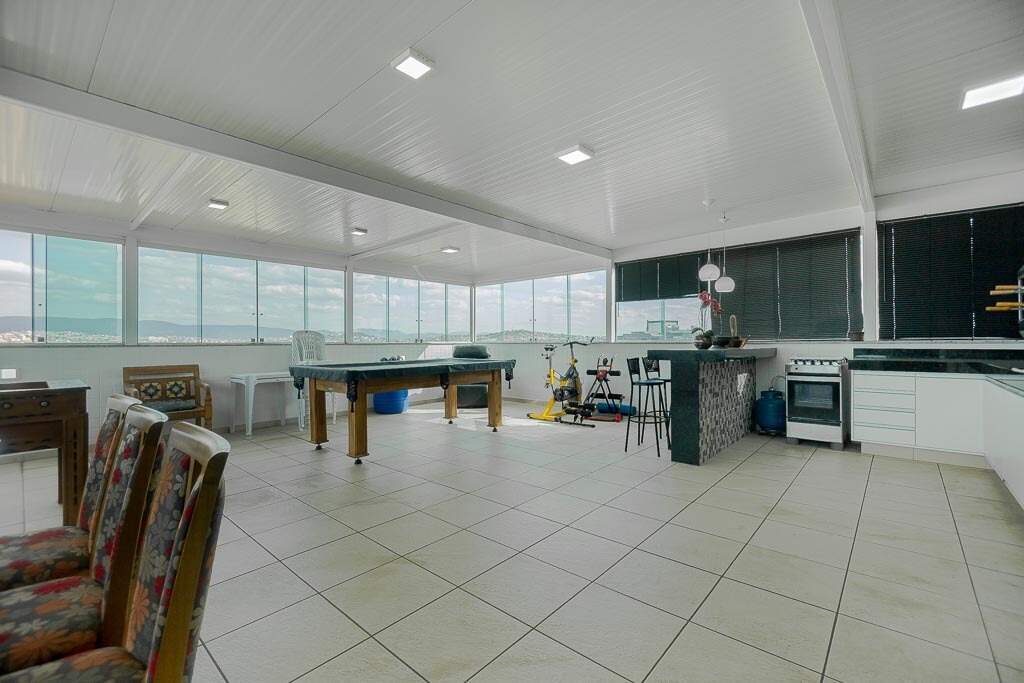 Cobertura à venda no Eldorado: 