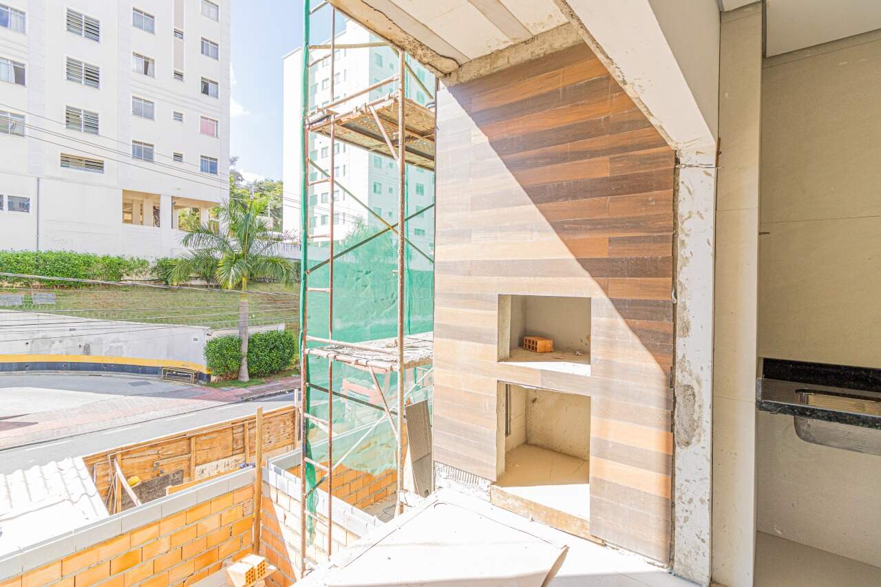 Apartamento à venda no Cabral: 