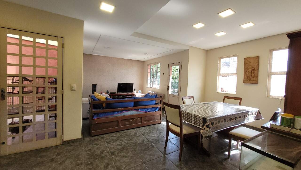 Casa à venda no Jardim Riacho das Pedras: 