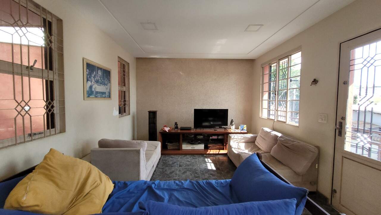 Casa à venda no Jardim Riacho das Pedras: 