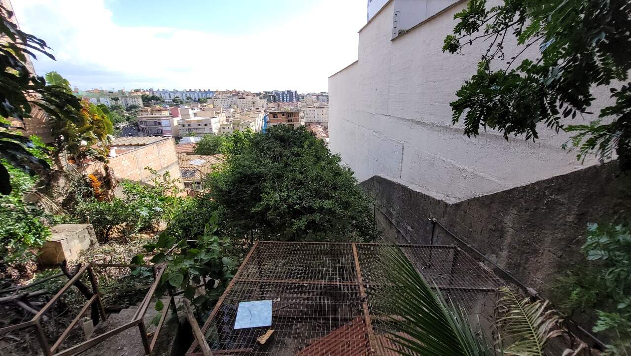 Lote / Área / Terreno à venda no Jardim Riacho das Pedras: 