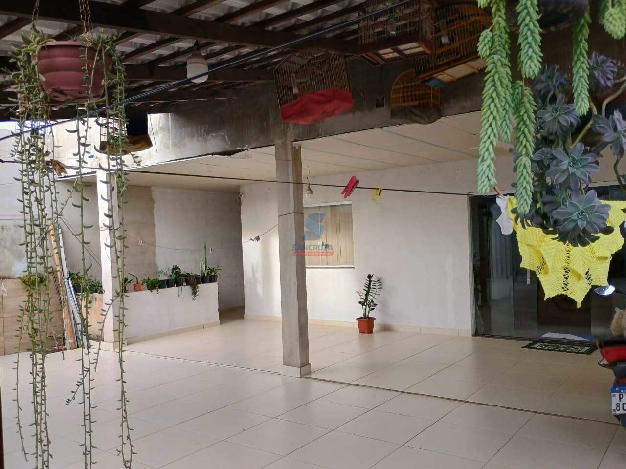 Casa à venda no Tropical: 