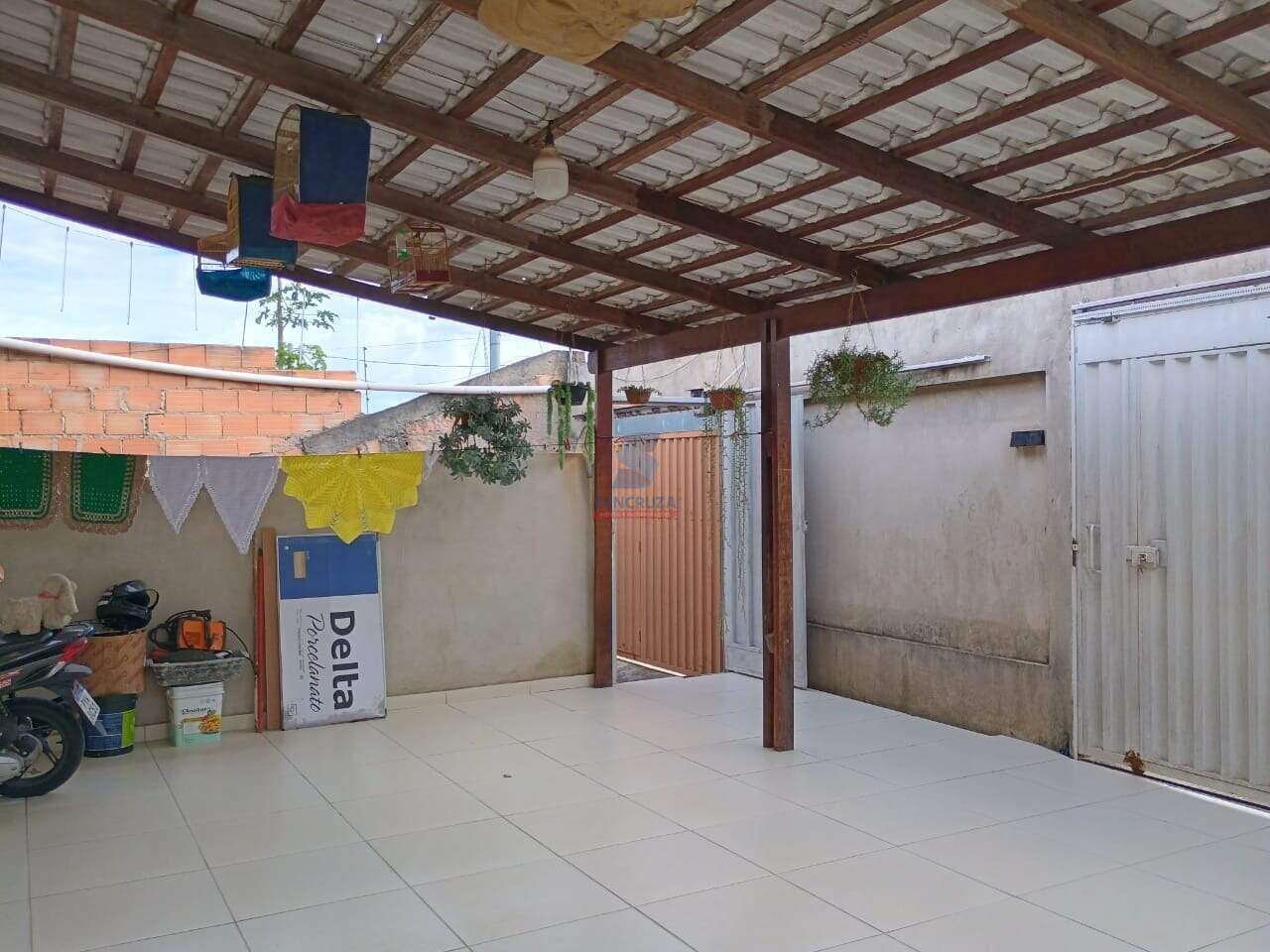 Casa à venda no Tropical: 