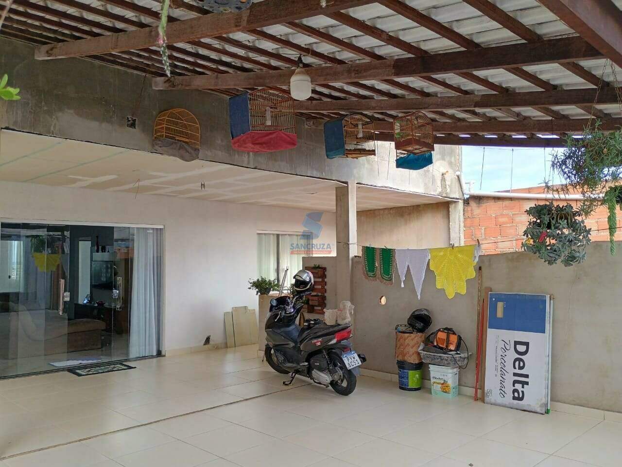 Casa à venda no Tropical: 