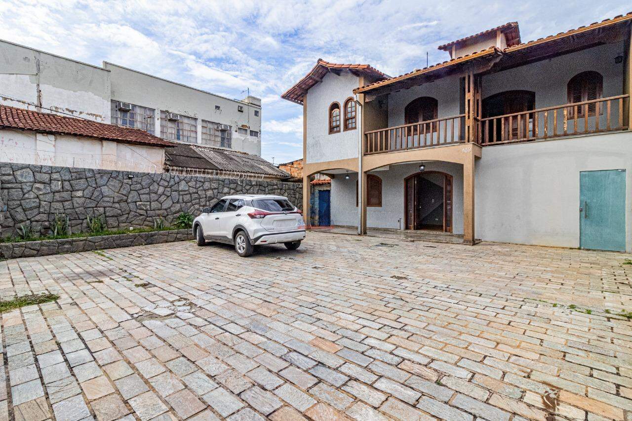 Casa Comercial à venda no Centro: 