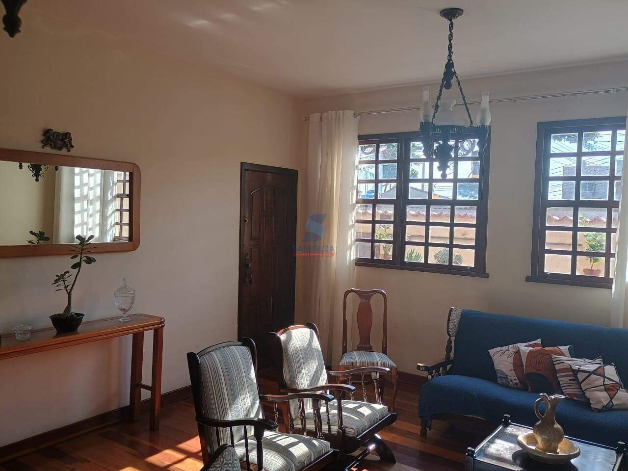 Casa à venda no Conjunto Água Branca: 