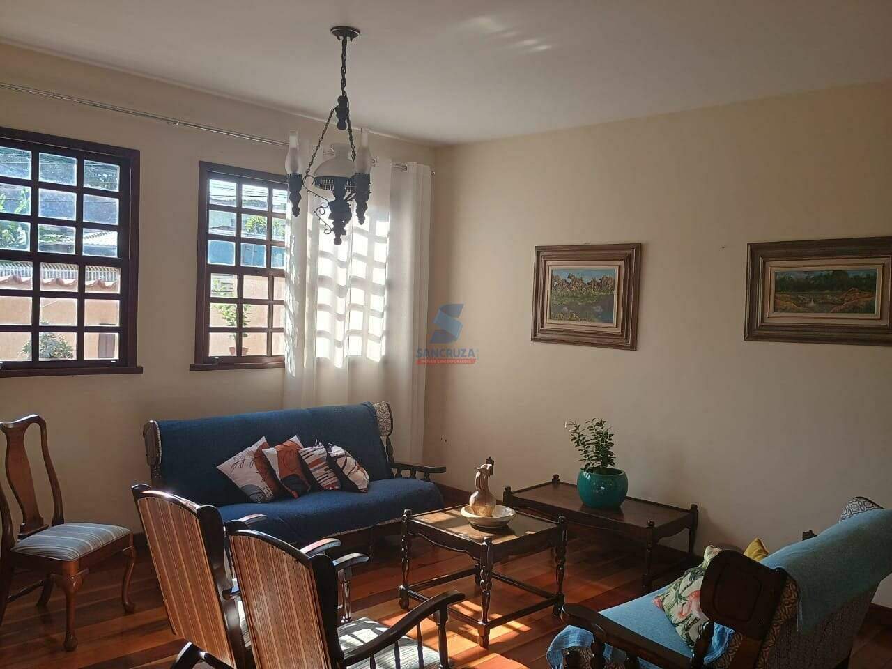 Casa à venda no Conjunto Água Branca: 