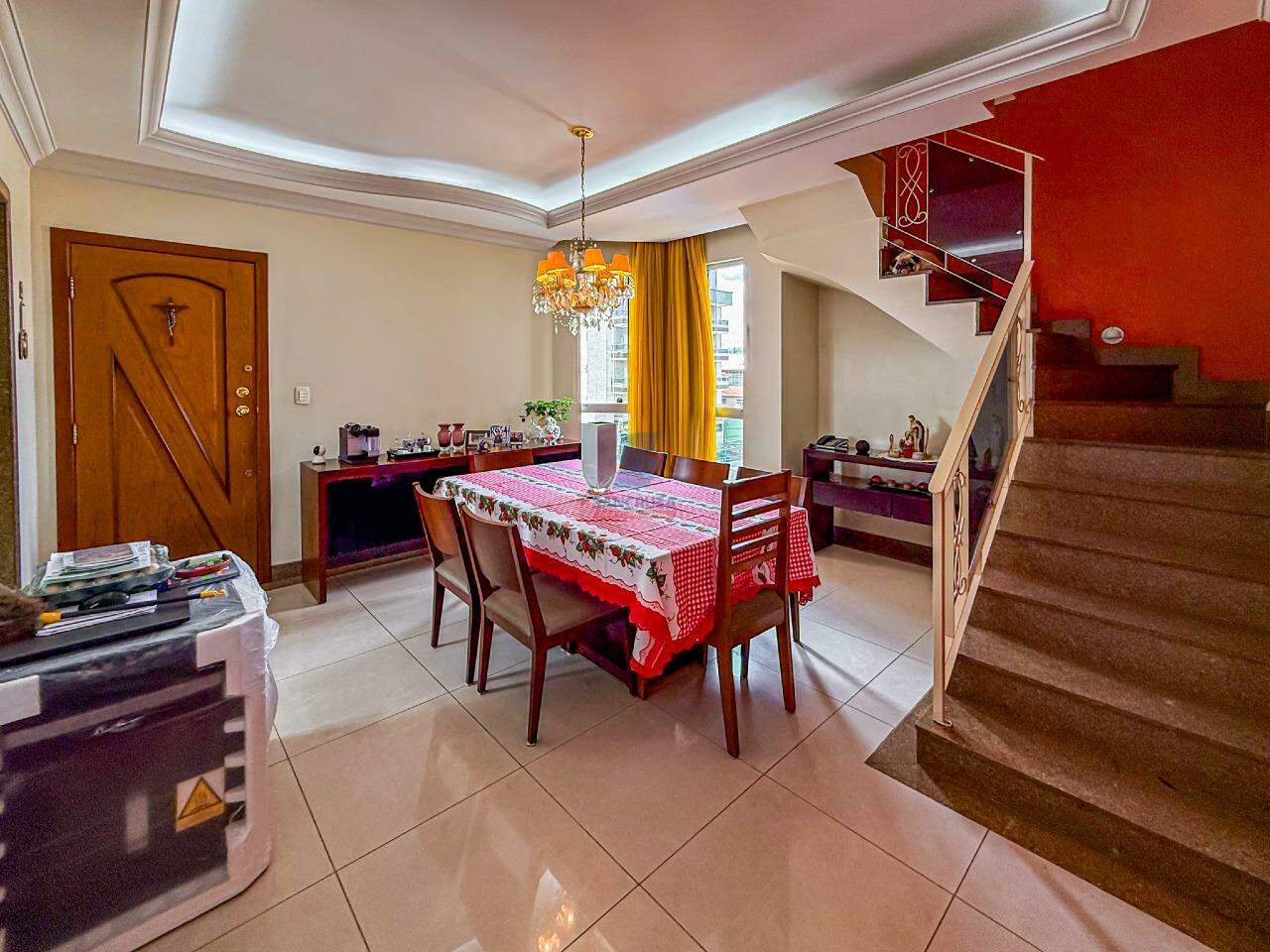 Cobertura à venda no Eldorado: 