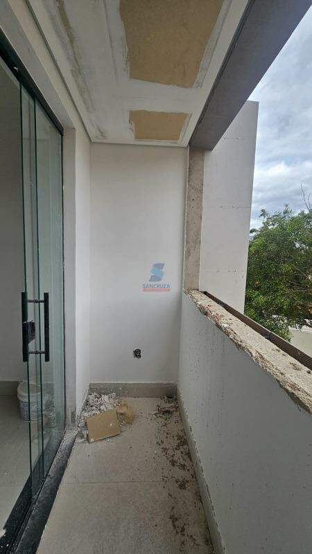 Apartamento à venda no Riacho das Pedras: 