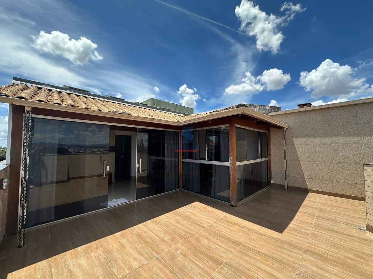 Cobertura à venda no Novo Eldorado: COBERTURA