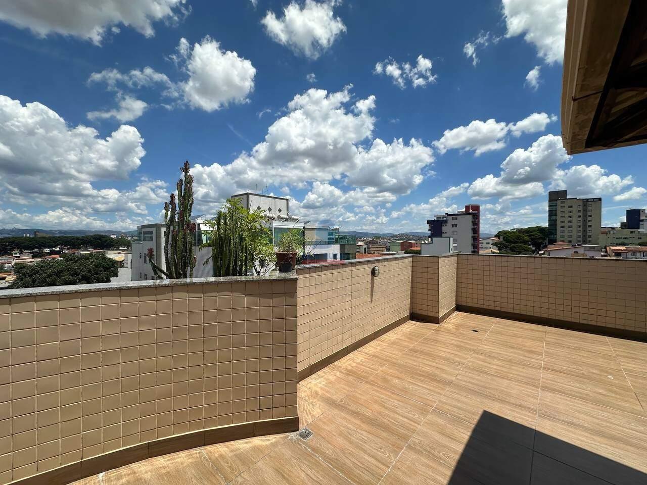 Cobertura à venda no Novo Eldorado: COBERTURA