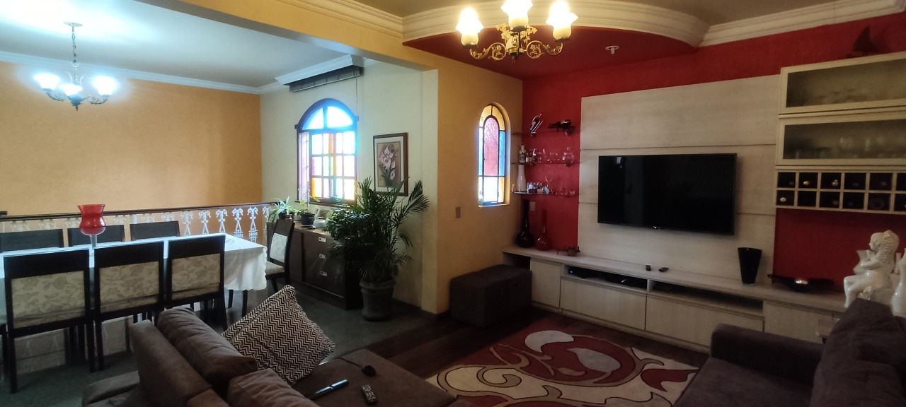 Casa à venda no Inconfidentes: 