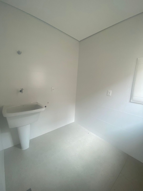 Casa de condomínio à venda no Quintas Coloniais: 