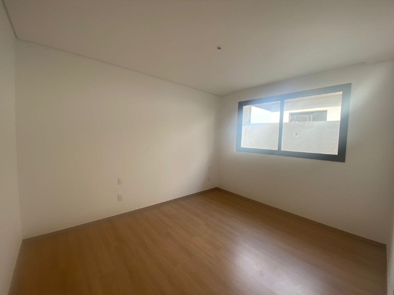 Casa de condomínio à venda no Quintas Coloniais: 