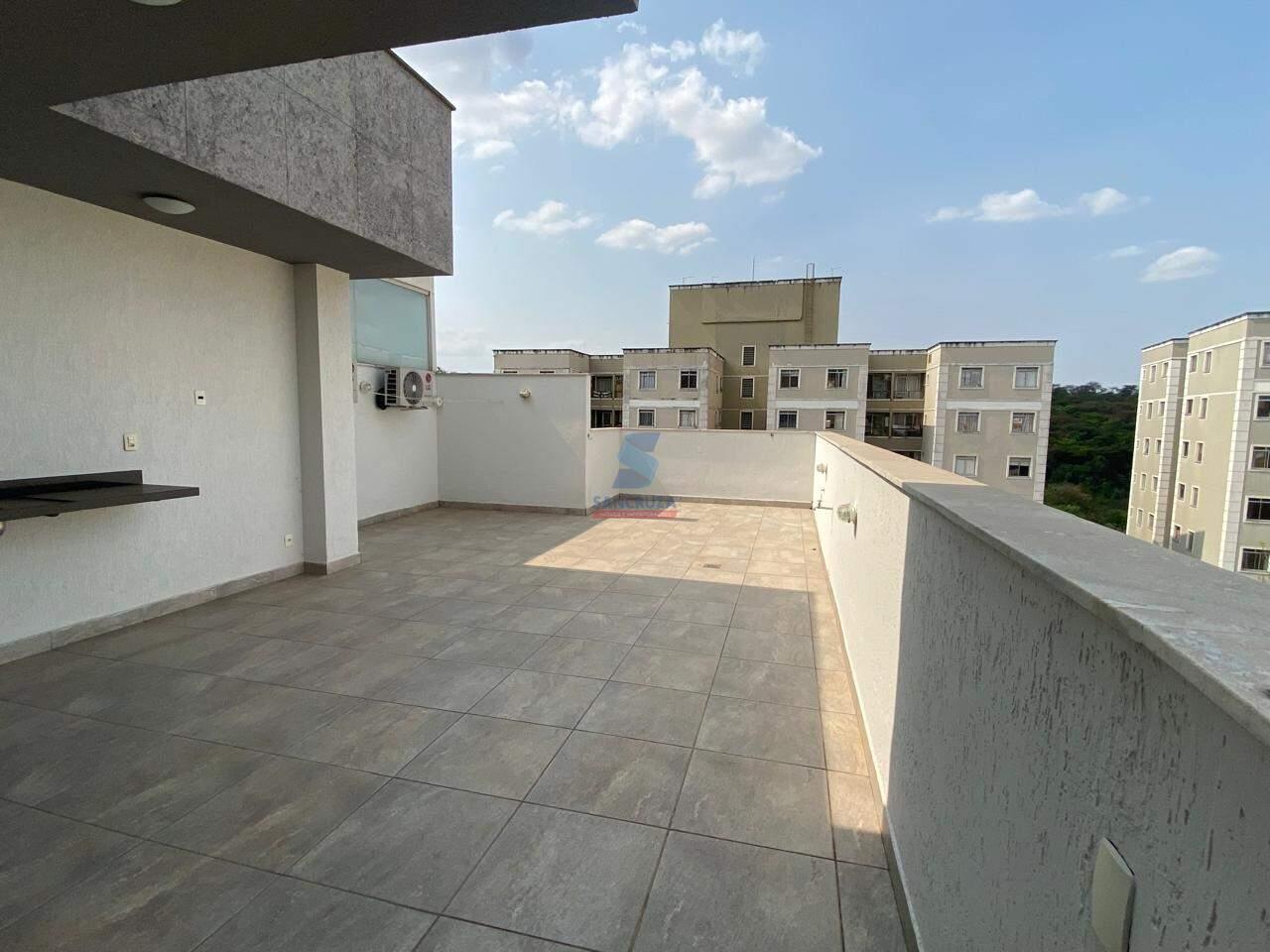 Cobertura à venda no Cabral: 