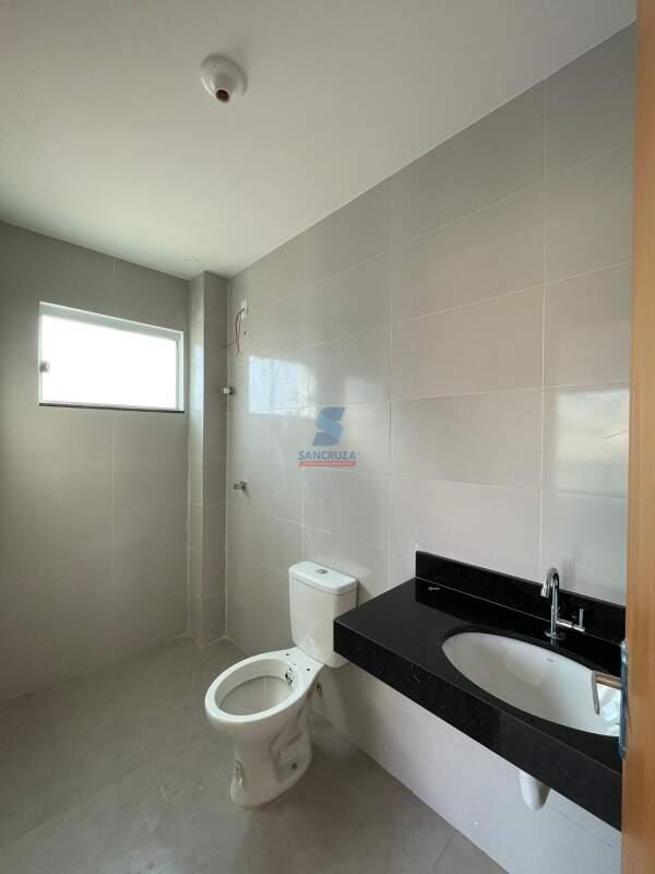 Apartamento à venda no Vale das Orquídeas: banheiro social