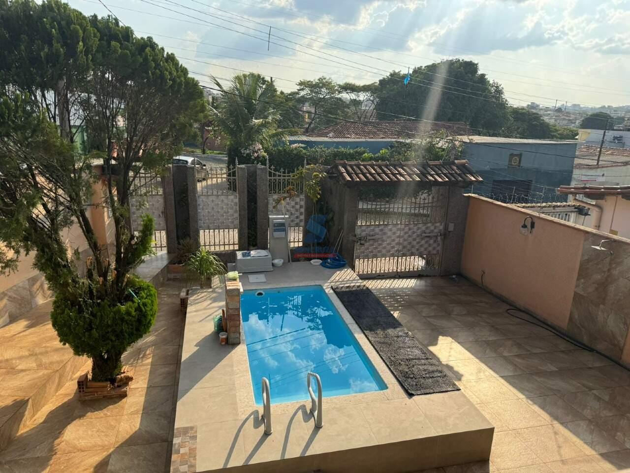 Casa à venda no Vila Santa Luzia: 