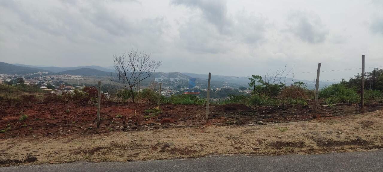 Lote / Área / Terreno à venda no Tropical: 