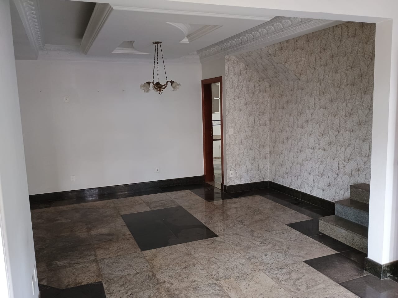 Cobertura à venda no Eldorado: 