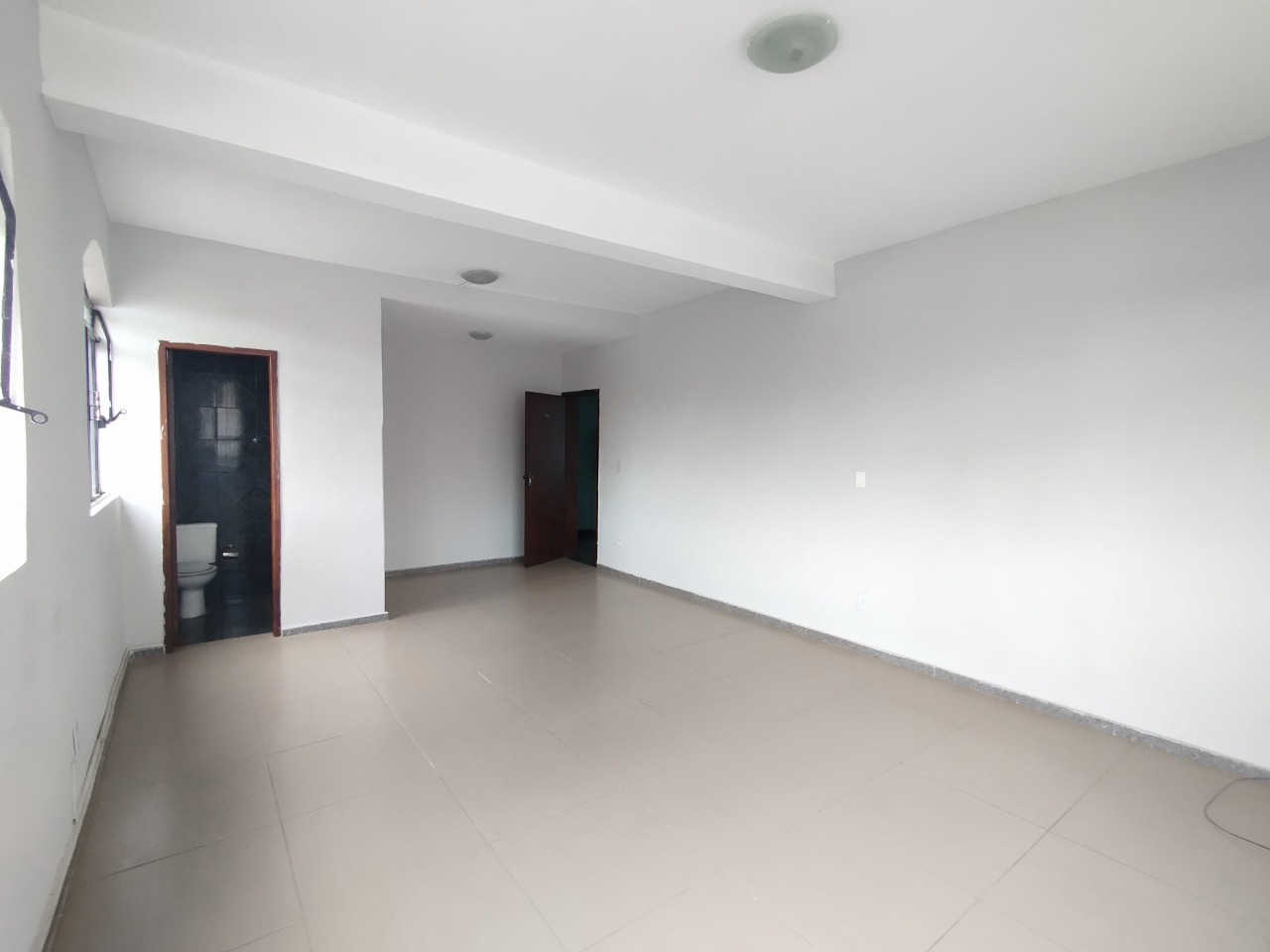 Sala para aluguel no Glória: 