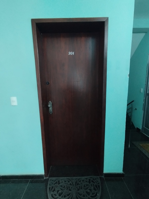 Sala para aluguel no Glória: 