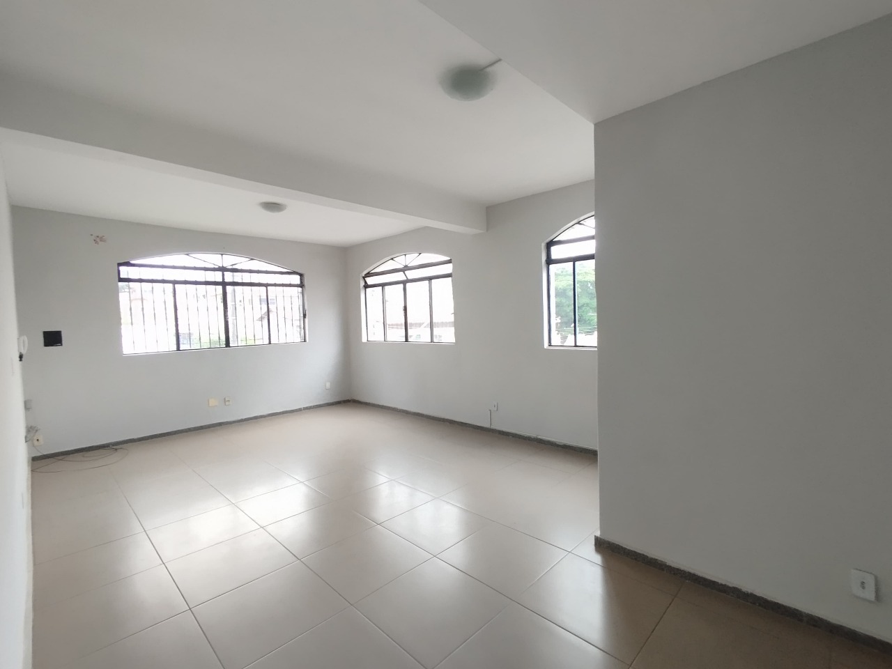 Sala para aluguel no Glória: 