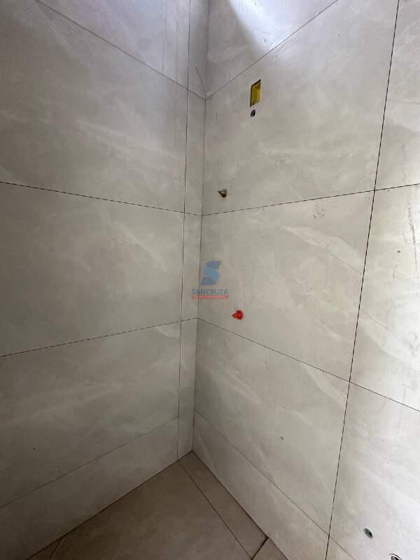 Casa Geminada à venda no Alvorada: LAVABO 