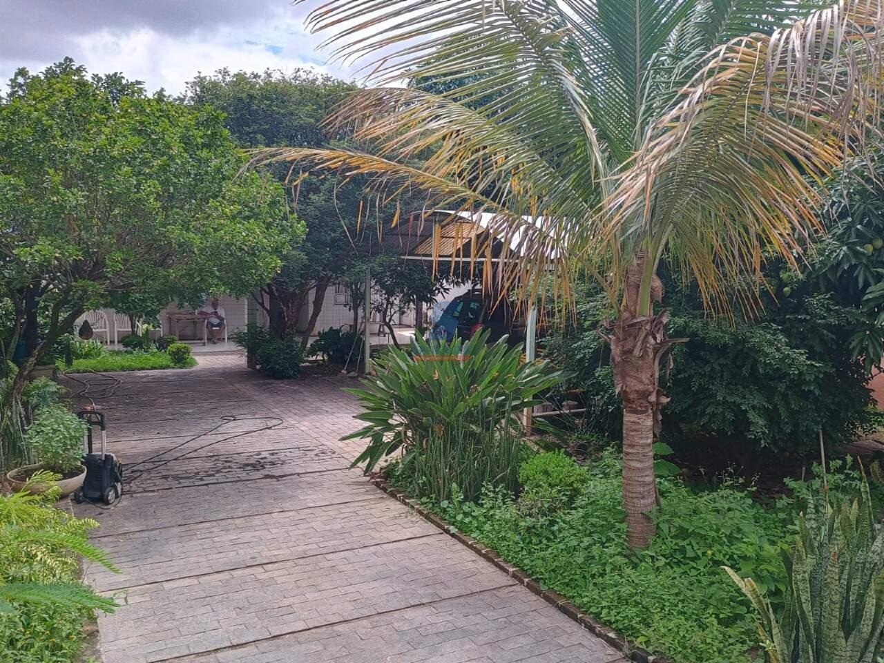 Casa à venda no Camargos: 