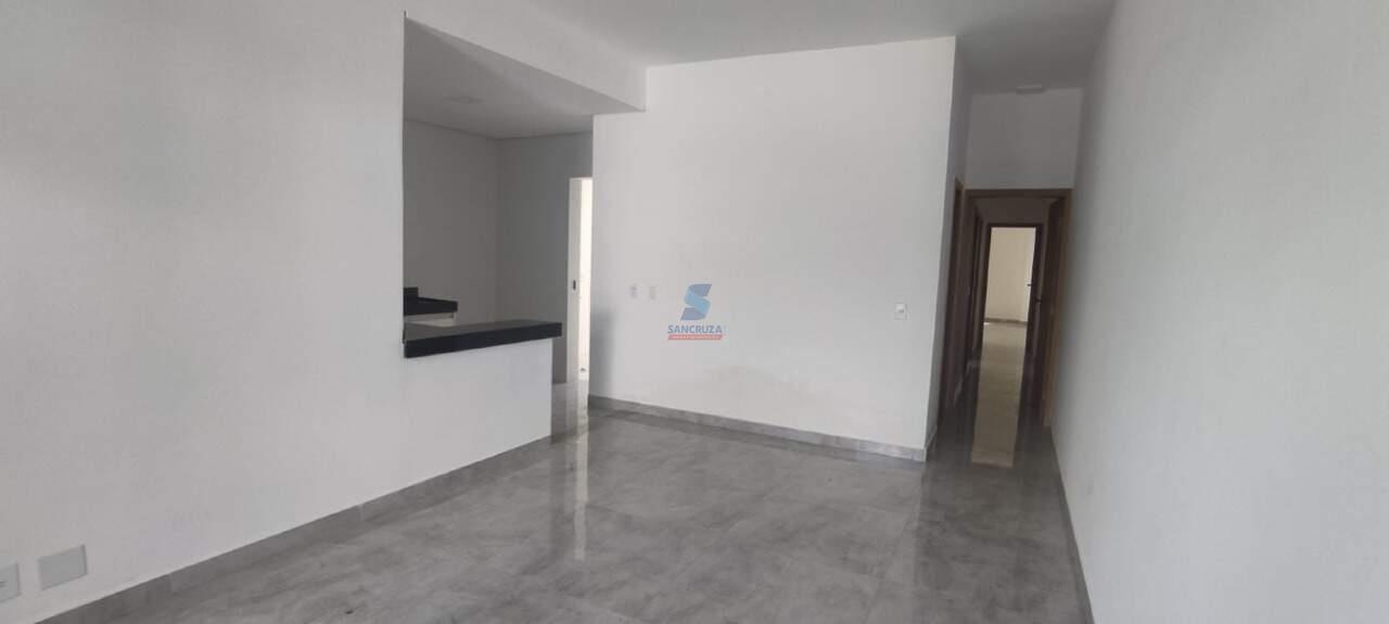 Casa Geminada à venda no Vale das Orquídeas: 