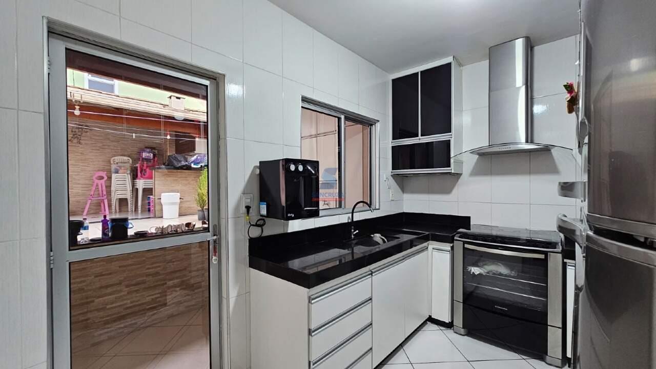 Casa Geminada à venda no Sapucaias III: 