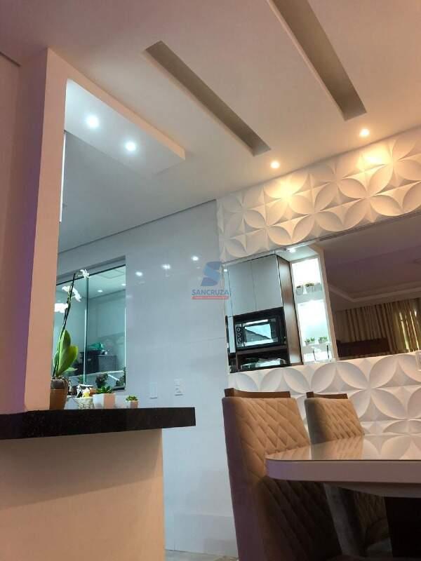 Casa Geminada à venda no Vale das Orquídeas: 