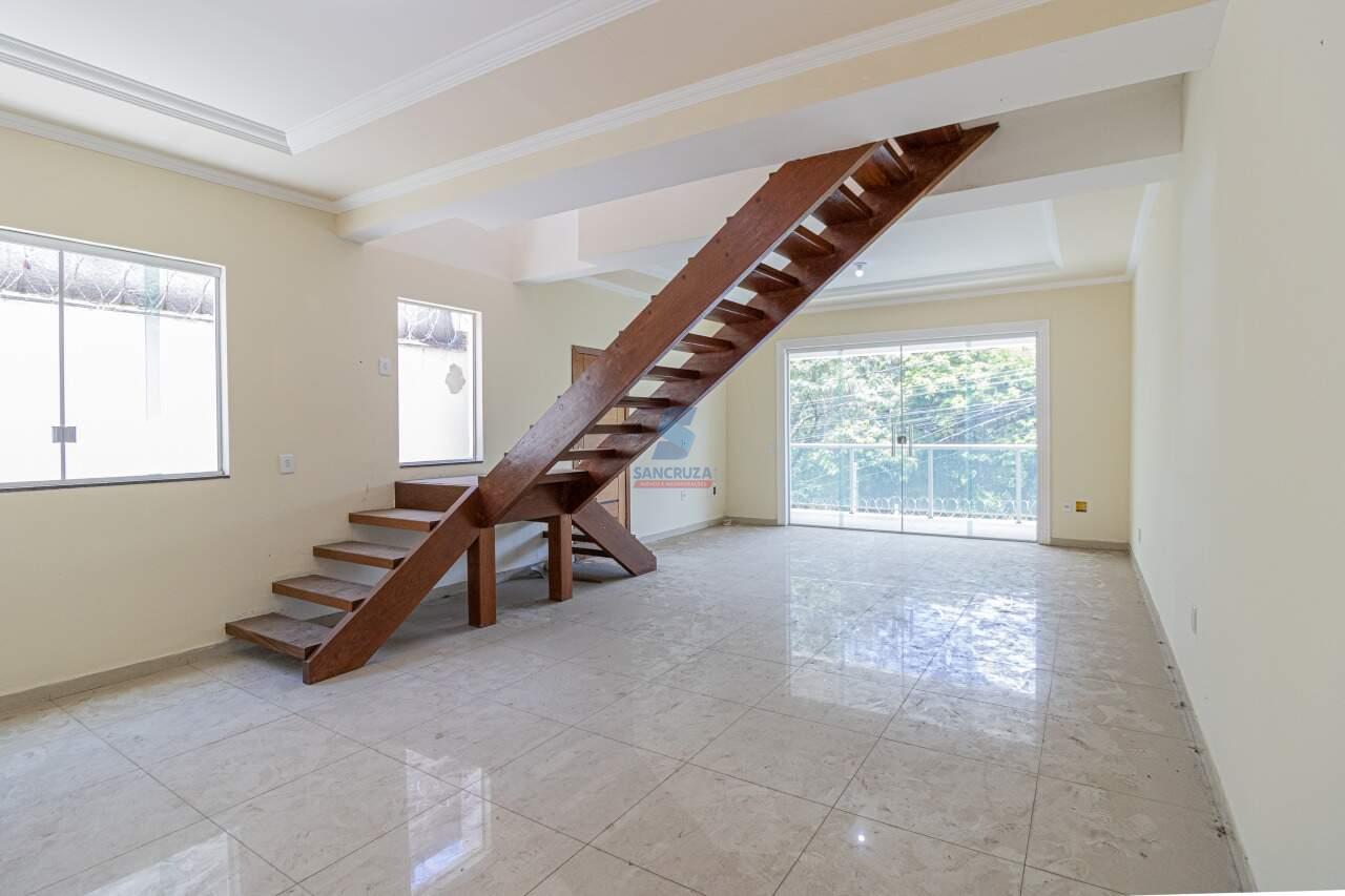 Casa Geminada à venda no Lucio de Abreu: 