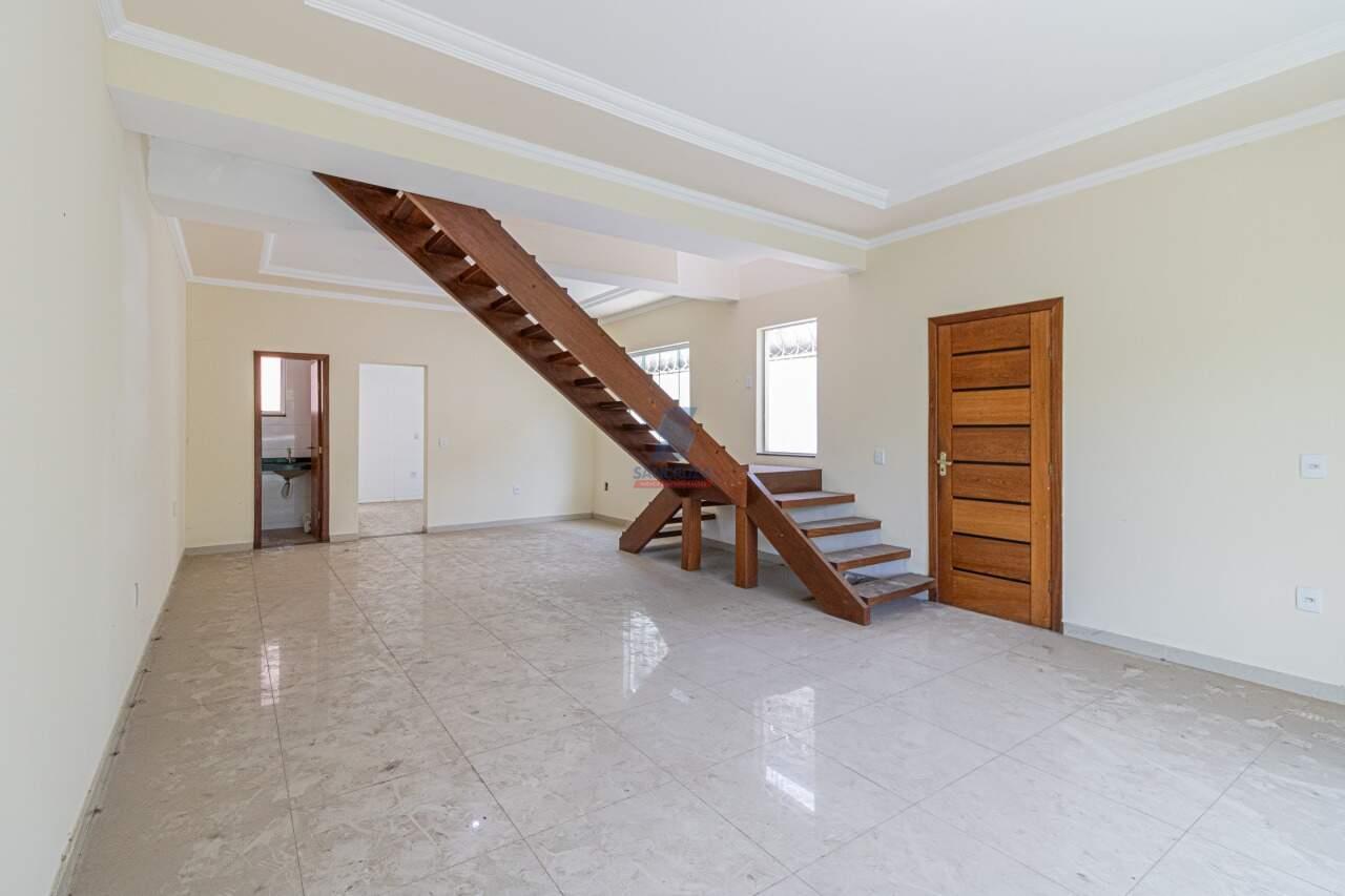 Casa Geminada à venda no Lucio de Abreu: 