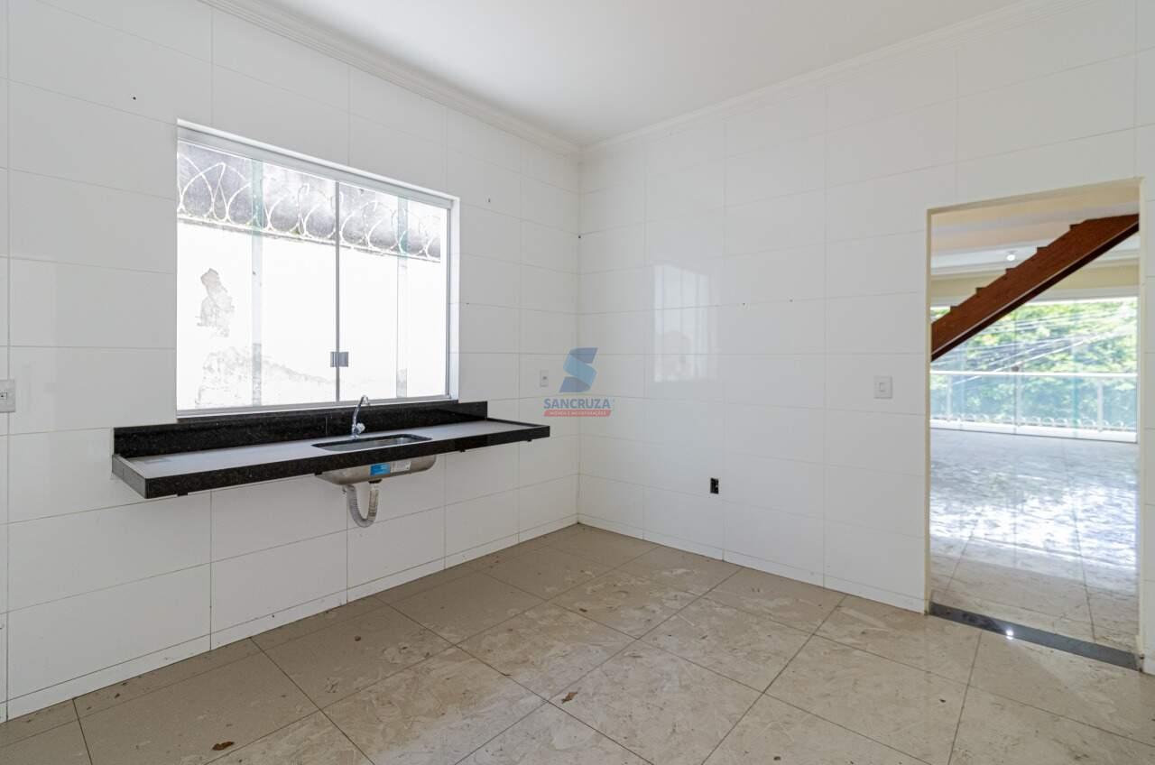 Casa Geminada à venda no Lucio de Abreu: 