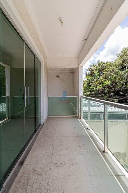 Casa Geminada à venda no Lucio de Abreu: 