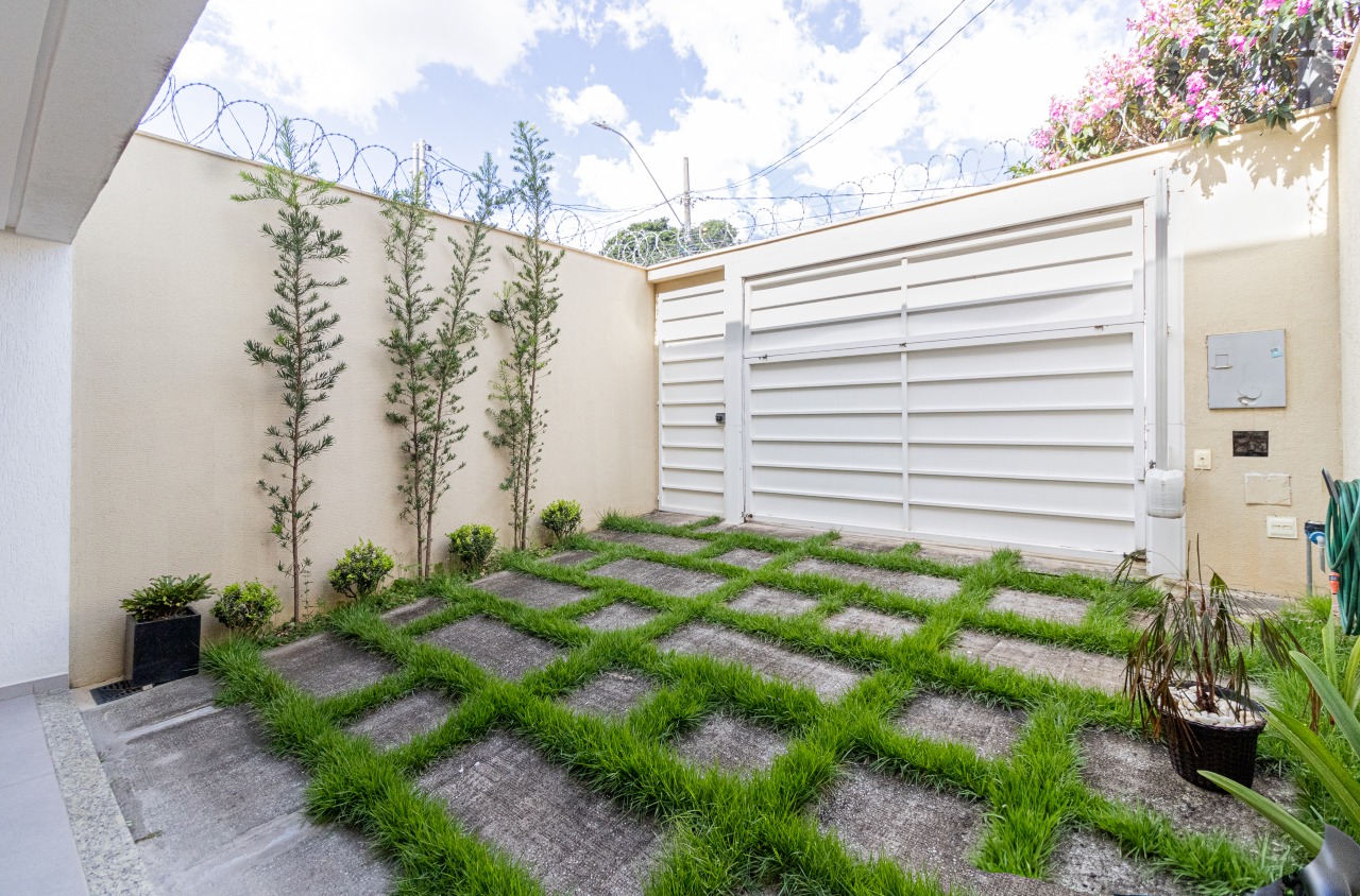 Casa Geminada à venda no Centro: 